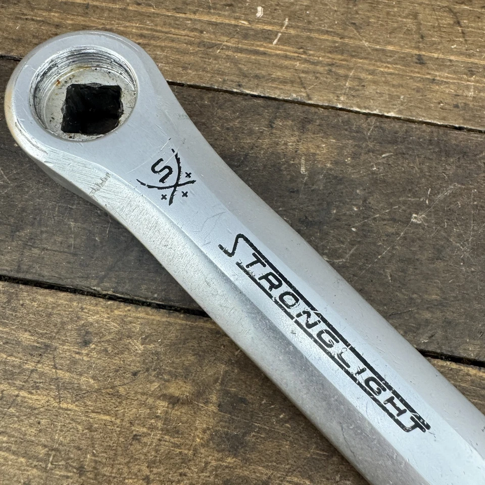 Bicicleta de carretera vintage Stronglight brazo de manivela izquierdo cónico cuadrado hecha en Francia Foto 2 de 4