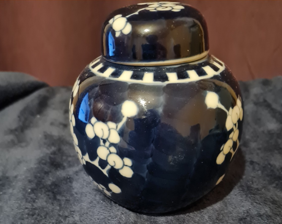 Circa 1855 Antique Chinese Handmade Blue & White Prunus Ginger Jar Apx ...