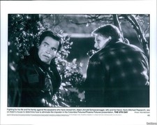 2000 The 6Th Day Arnold Schwarzenegger Michael Rapaport Actor Vintage Photo 8x10