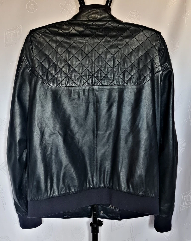 КУРТКА ИТАЛИЯ ПОДЛИННЫЙ PHILIPP ПРОСТОЙ ЛОГОТИП ТЕМНО-СИНИЙ КОЖАНЫЙ МУЖЧИН US46 EU56 - Изображение 3 из 4