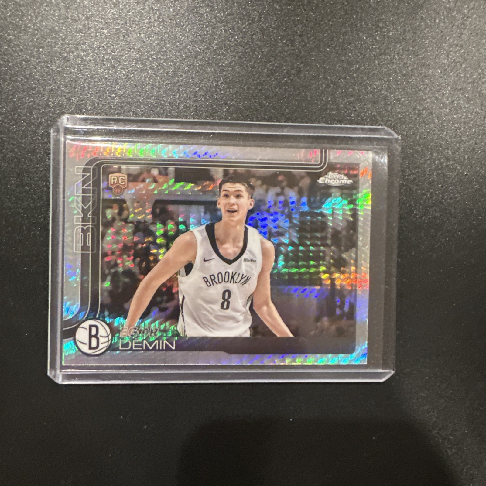 2025-26 Topps Chrome - Egor Demin #258 Prism Refractor (RC)