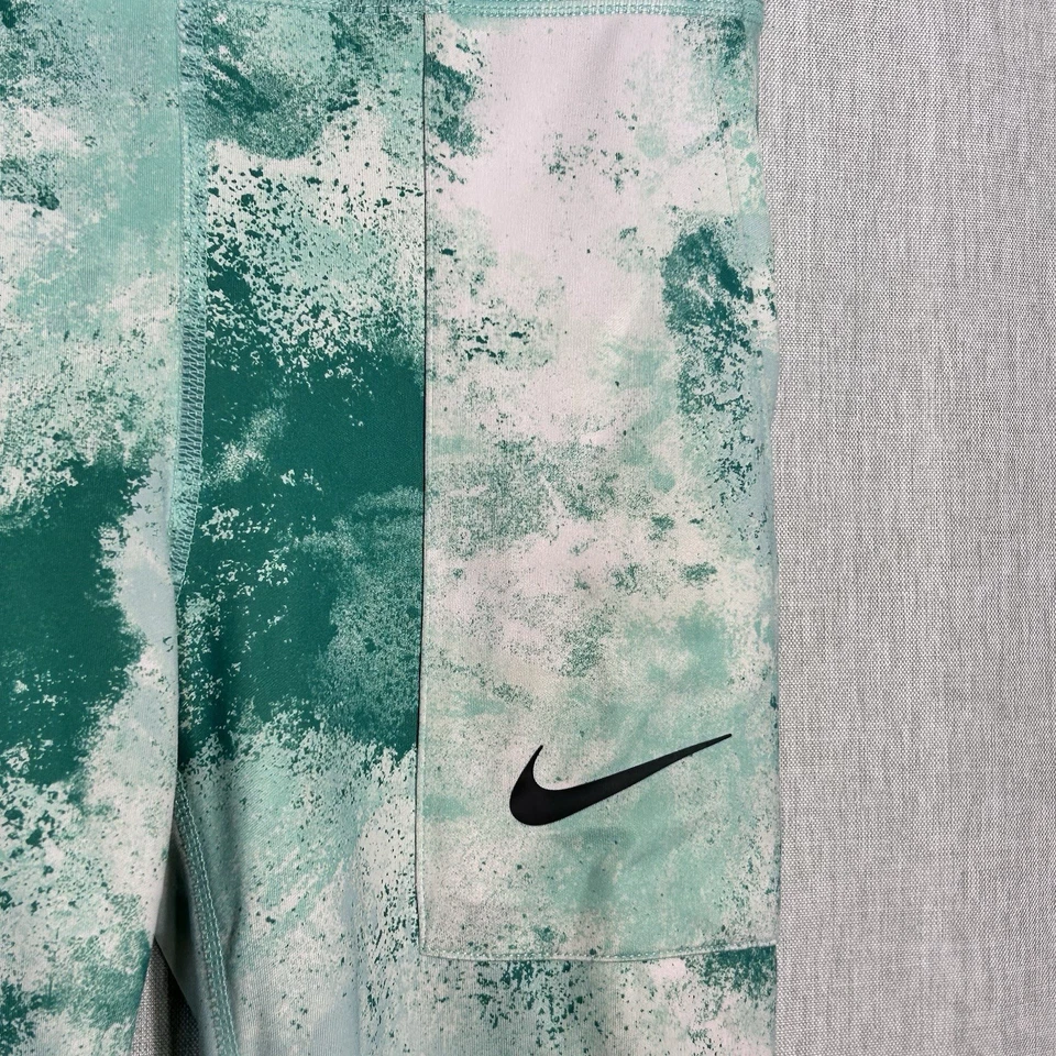 Nike Leggings Niñas Talla Grande Verde Tie Dye Calce Apretado Bolsillos al Tobillo Dri Fit (T) Foto 4 de 4