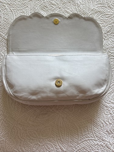 Lulu Guinness “SEASHELL” Handcrafted Clutch Bag. Vintage. Leather. - Picture 5 of 8