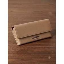 Burberry London England Tan Beige Folding Sunglasses Eyeglasses Case Magnetic