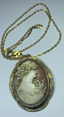 ALLCO A.L. Lindroth Antique Cameo Diamond Locket Pendant Mixed Metals Circa 1930
