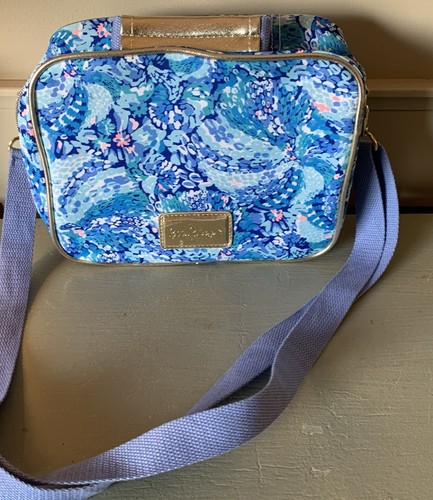 Blue Patterned Lilly Pulitzer Insulated Lunch Bag with Adjustable Strap OS