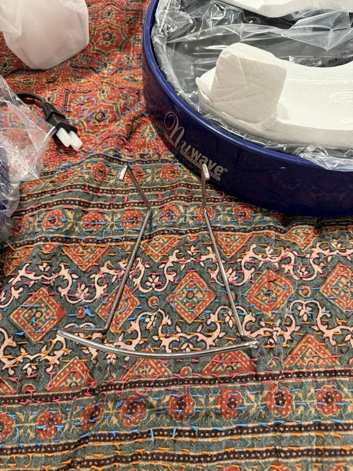 Horno Infrarrojo NuWave Pro 203378 BD Anillo de Extensión Utensilios para Hornear Rojo Nuevo Caja Abierta Foto 4 de 4