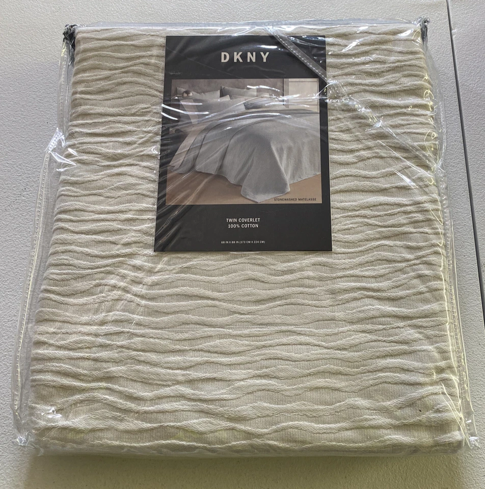 DKNY Stonewash Matelasse Doble Cobertor, Gris 👍 Foto 3 de 4