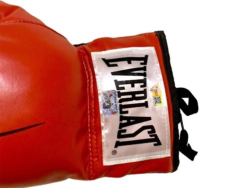 Mike Tyson Autographed Red Everlast Boxing Glove Fanatics Authentic - Picture 2 of 3