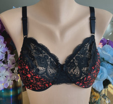 225 OLGA 34D Red Floral on Black Satin Lace Trim Underwire Bra 33507 VINTAGE