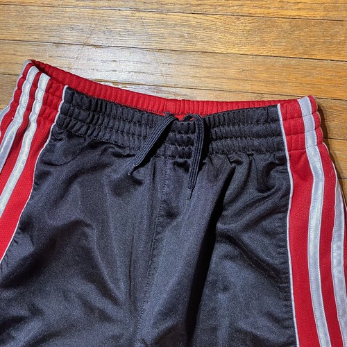 Adidas Athletic Shorts Size Medium Boys Black Red Drawstring 26” Elastic Waist - Picture 6 of 13