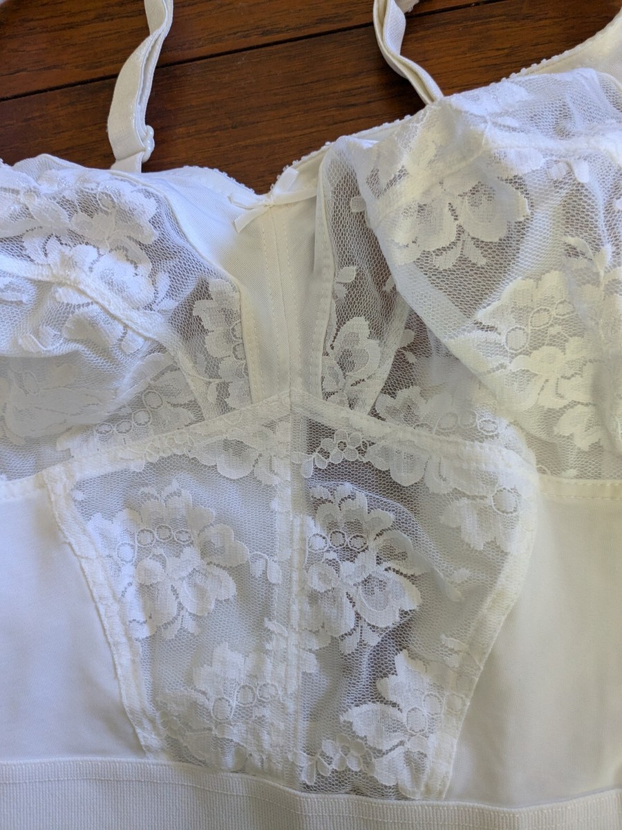 1980s WonderBra 9022 full support Longline Bra boned white lace