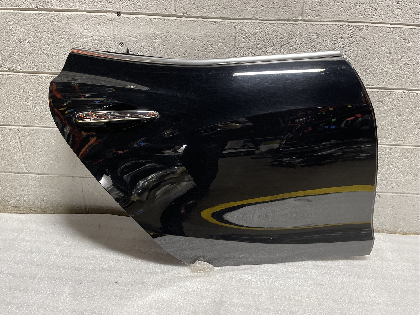 2014-2023 Maserati Ghibli Rear Right Door Shell Assembly Black OEM *NOTE*
