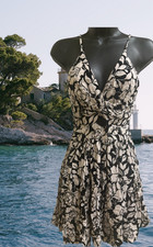 Angie Black Floral Spaghetti Strap Short Sundress V-Neck Ruffle L