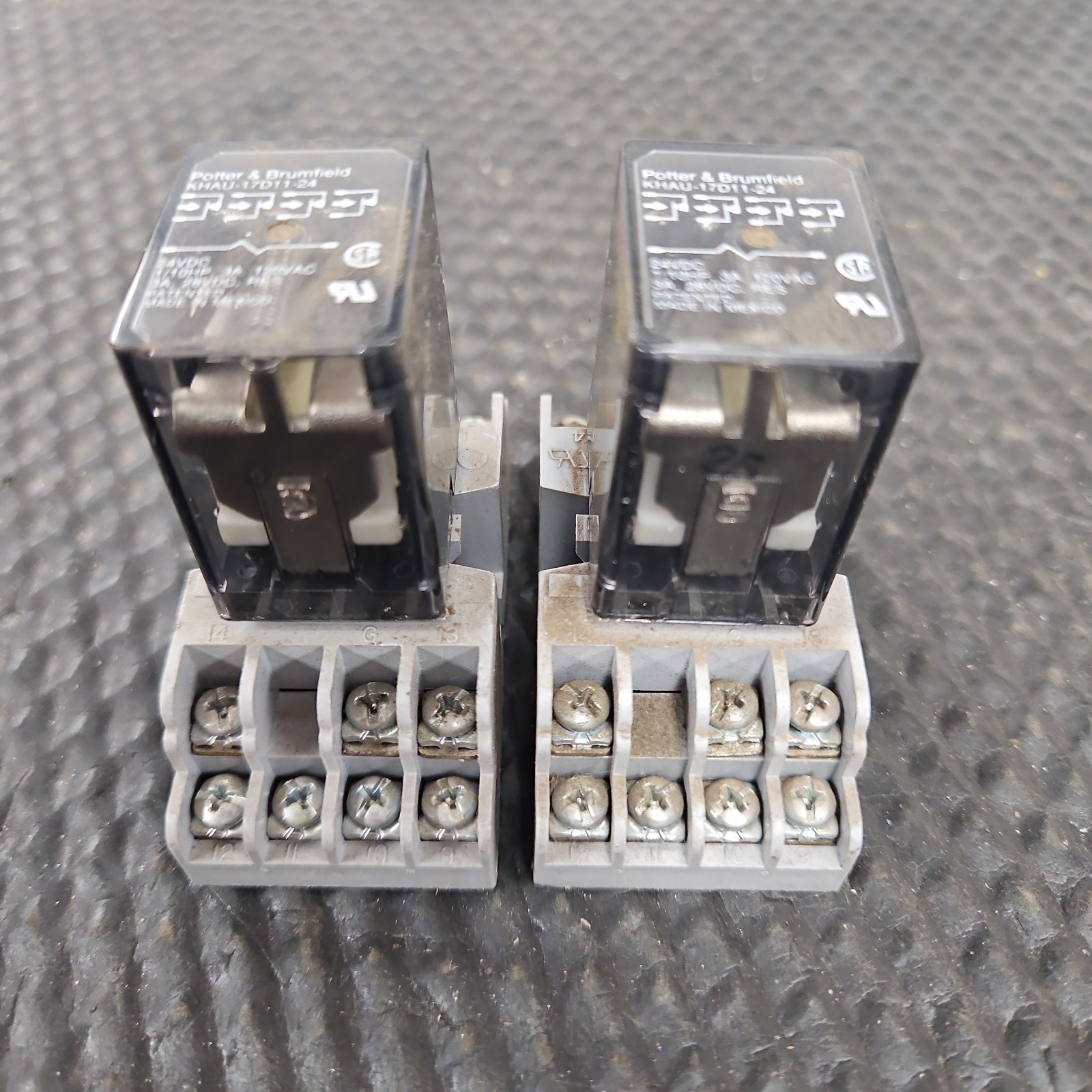Lot of 2 new- Potter and Brumfield KHAU-17D11-24 Relay 24VDC 3A 28VDC