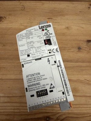 Lenze 8200 vector Frequenzumrichter Modell: E82EV371-2B