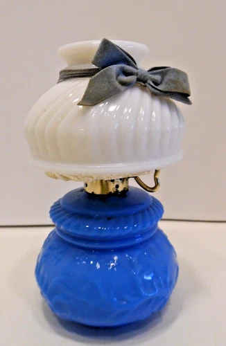 Vintage Avon Milk Glass Courting Lamp Perfume Cologne Bottle Heart Cottage Decor