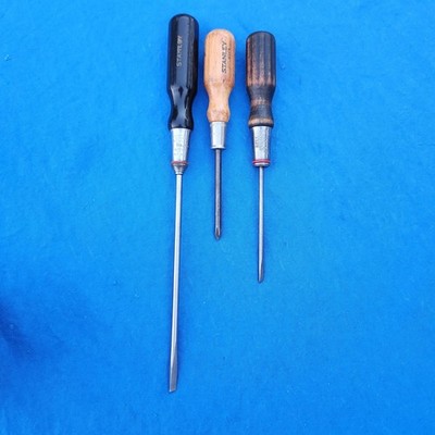 Lot of 3 STANLEY Vintage Screwdrivers Slot: #45, KS-6854  Phillips: #2701 - used