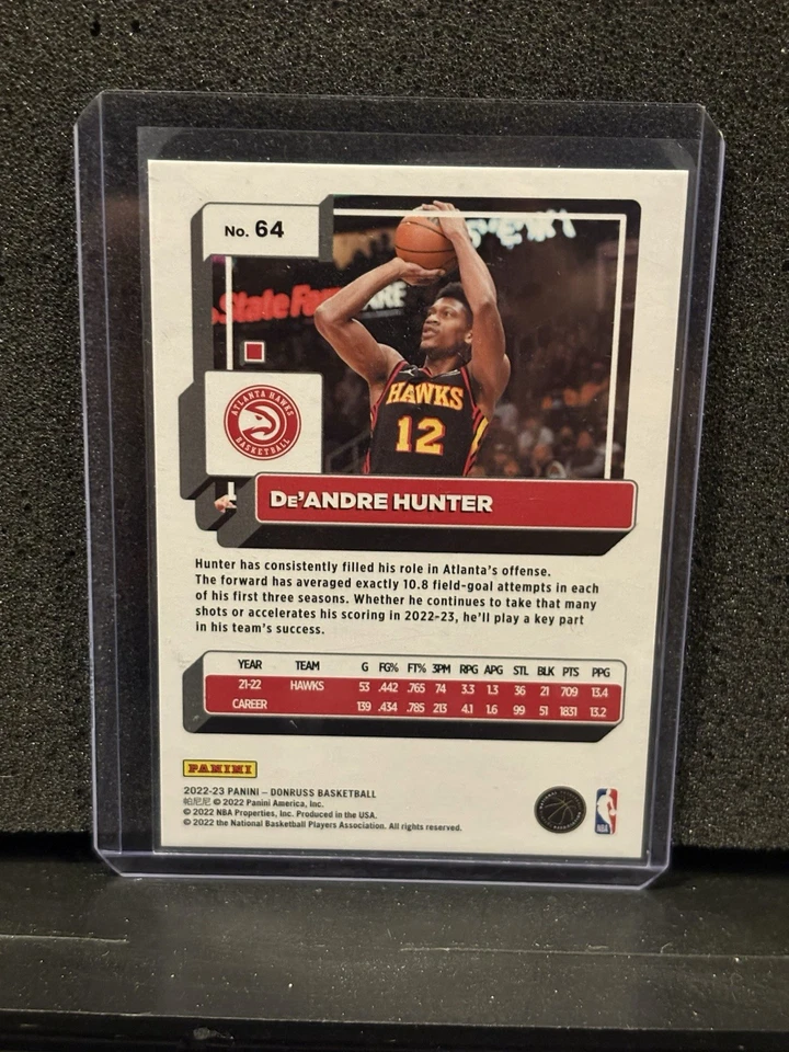 2022-23 Panini Donruss De'Andre Hunter #64 Holo Yellow Laser /25 - Image 2 of 2