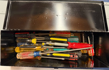 LOT OF (20) USA MADE SCREWDRIVERS With SLOTTED/PHILLIPS includes Metal Case