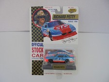 Richard Petty 43 STP Road Champs Official 92 Pontiac Grand Prix Nascar Diecast