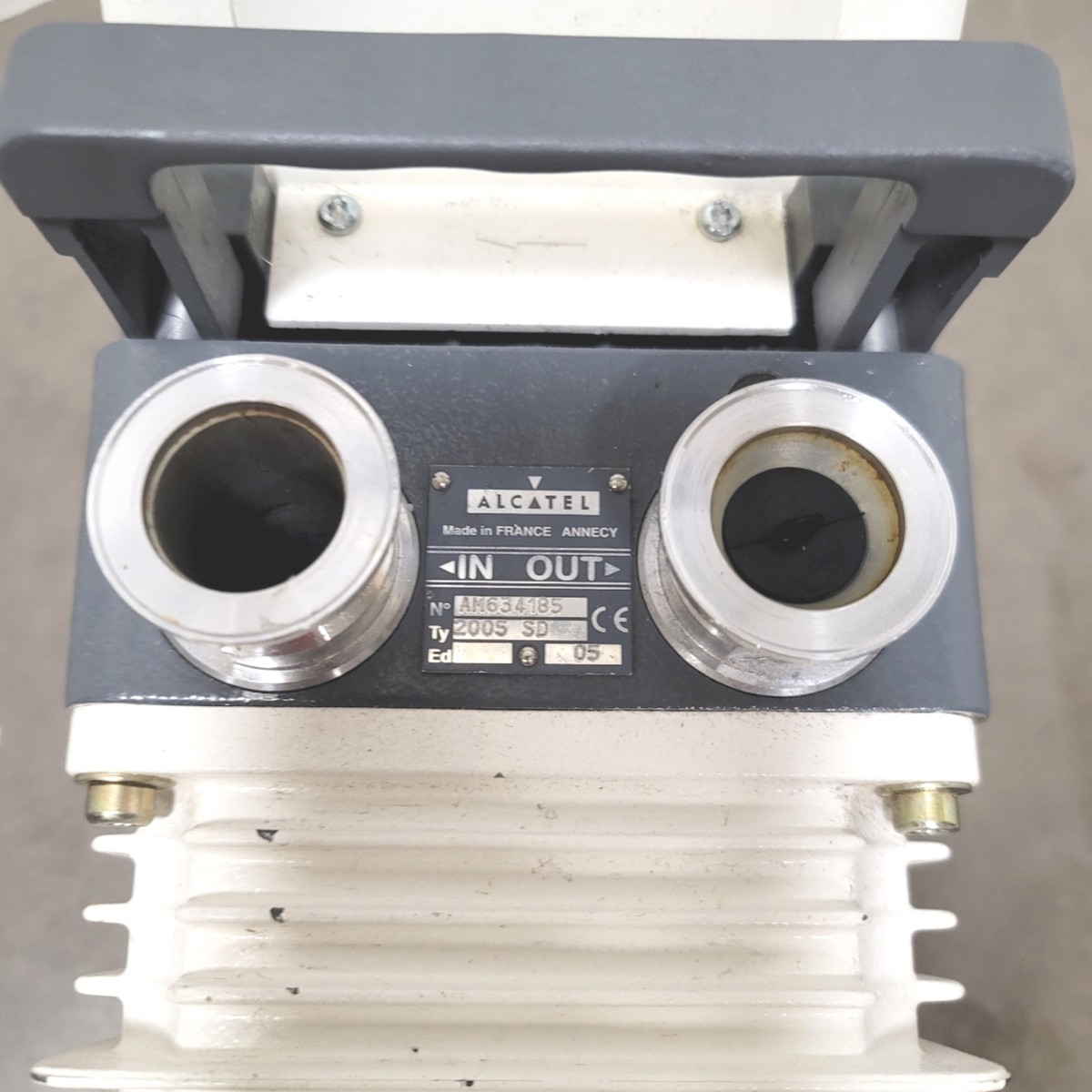 Alcatel Pascal 2005 SD Dual Stage Rotary Vane Vacuum Pump Alcatel Pascal 2005 SD Dual Stage Rotary Vane Vacuum Pump