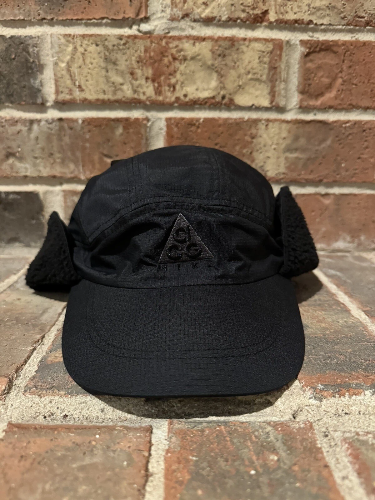 New Nike ACG Black Tailwind Sherpa Earflaps Trapper Hat One Size AR0497-013 Men
