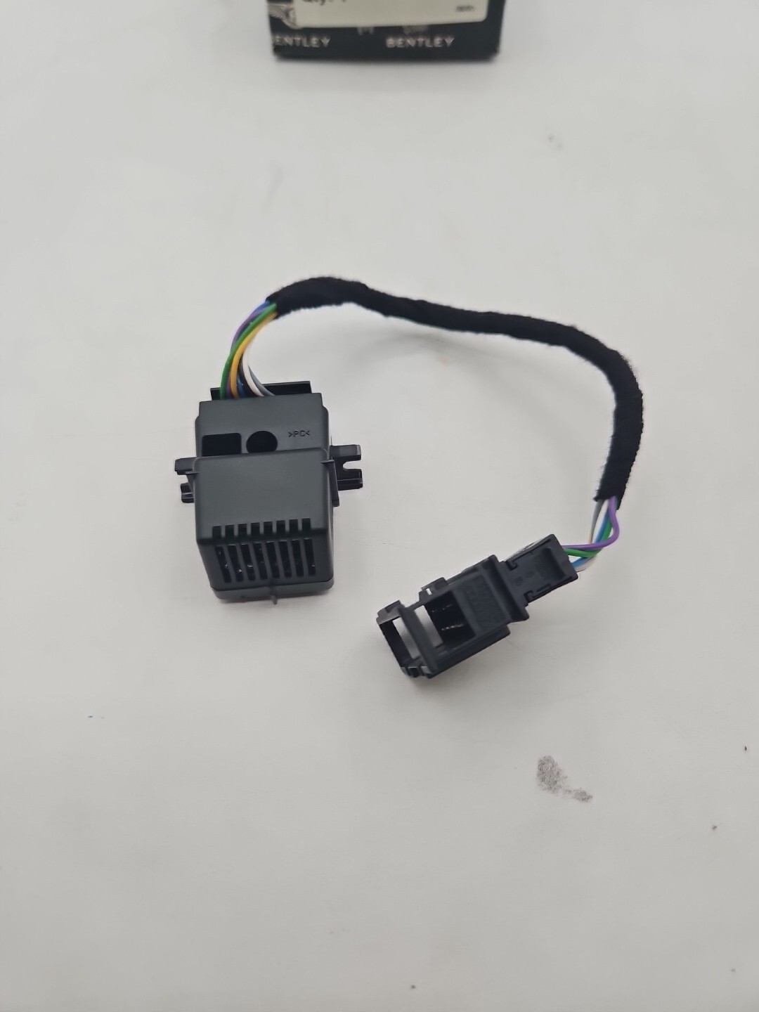 BENTLEY TEMPERATURE/AIR HUMIDITY SENSOR (3D0907527)