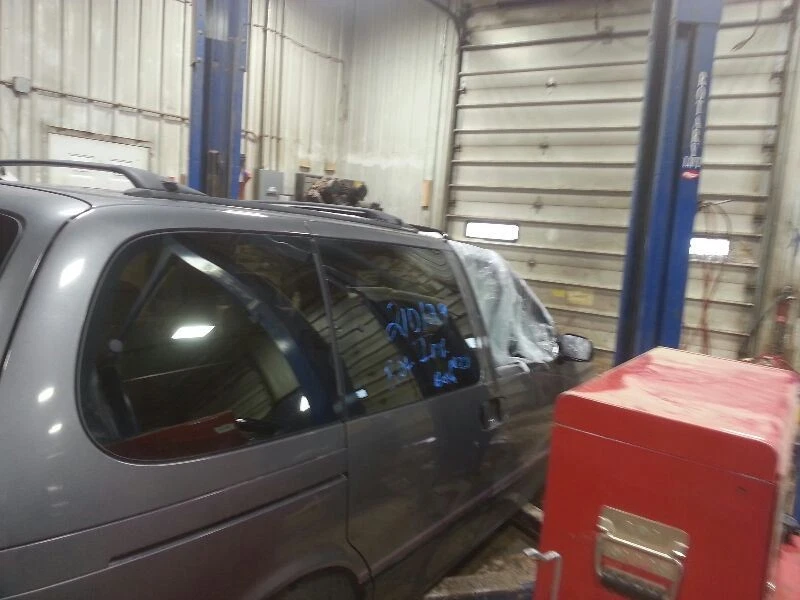 Tinte de privacidad térmico móvil de vidrio trasero para 93-98 Villager 1970700 Foto 2 de 4