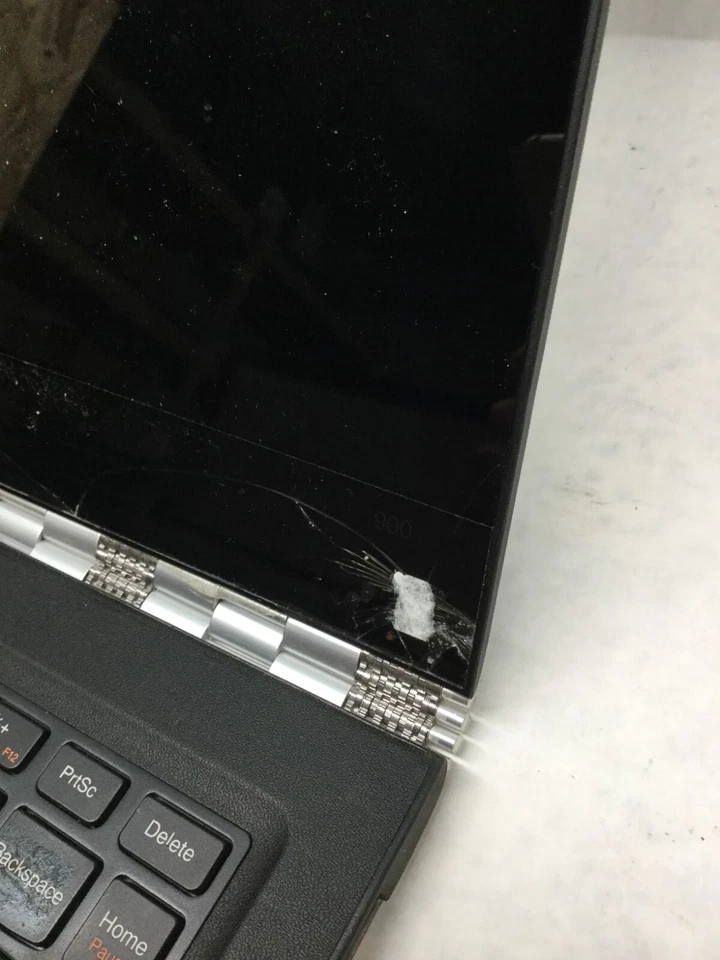 Lenovo Yoga 900-13ISK2 Laptop Intel Core i5 6th Gen.-DOES NOT POWER/CRACKED -MZ - Image 2 of 4