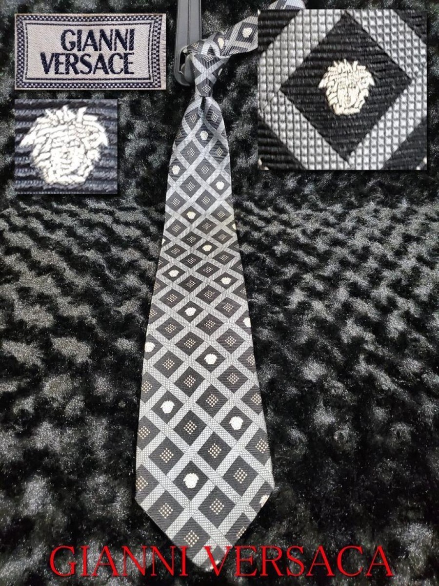 K876VS新品同様◆ VERSACEイタリア製ロゴ刺繍グレイ系ネクタイ GIANNI VERSACE Rare tie Gray Plaid Medusa logo silk Italy