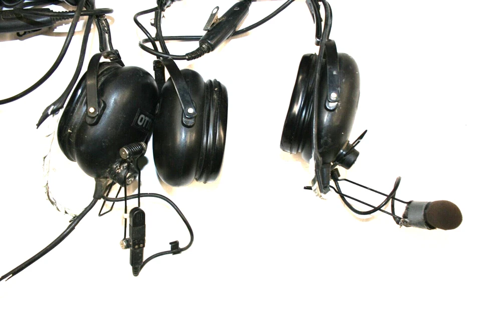 2-Otto v4 Lightweight Professional Headset Black Free S/H "PARTS ONLY" - Image 4 of 4
