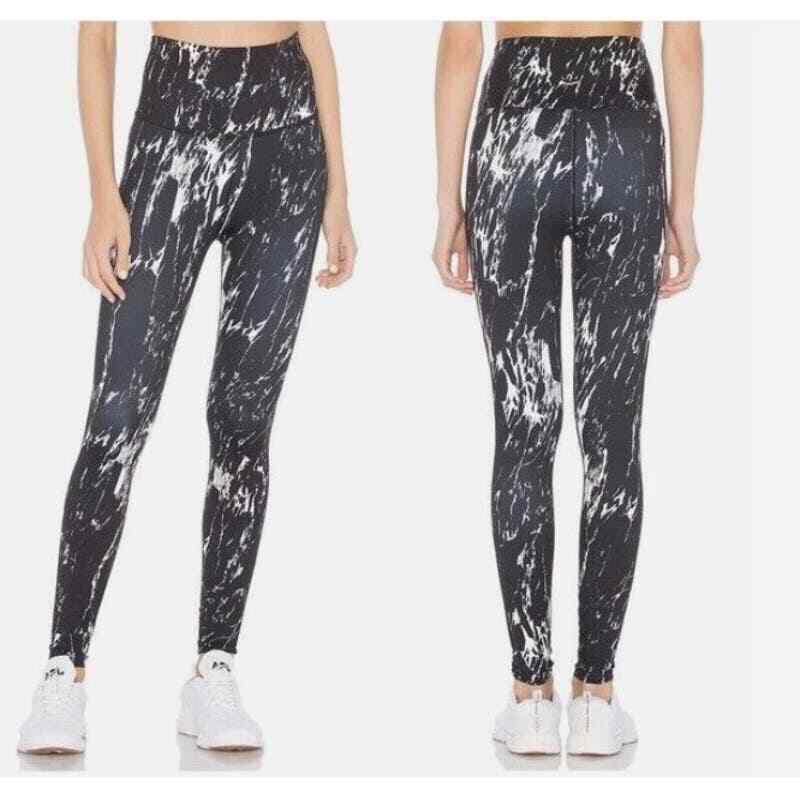 Beyond Yoga Black Marble Olympus Midi Legging Large Gem