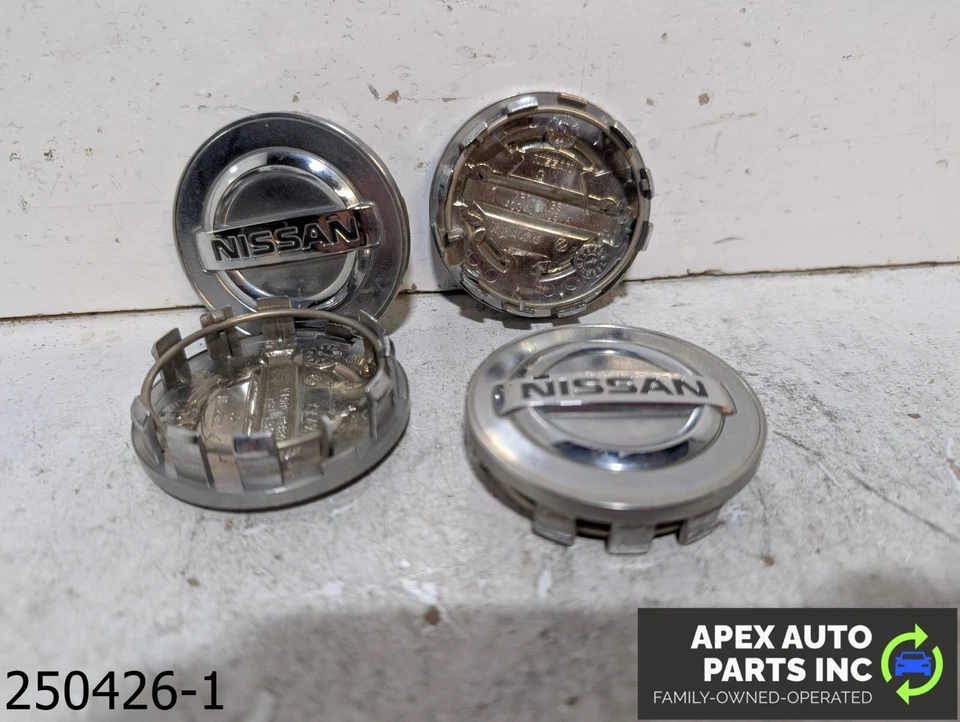 Tapacubos central Nissan Juke 2011-2014 1,6 L 4 ruedas plateado OEM Foto 4 de 4