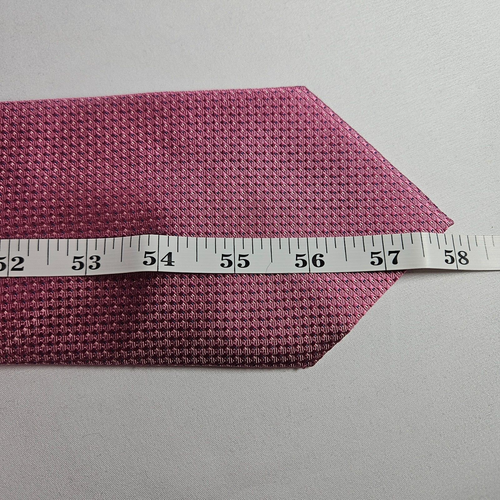 NWT IZOD 100% Silk Tie Geometric Pink 4" x 58" New - Picture 7 of 8