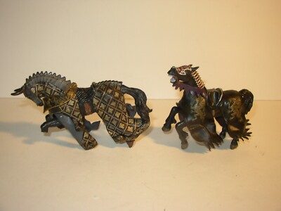 2 PC PAPO Medieval 4'' Jousting Horses Black Plastic - Nice!