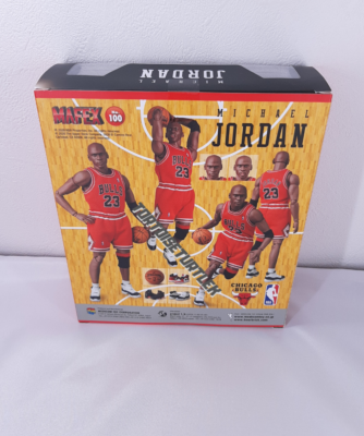 MAFEX No.100 Michael Jordan Chicago Bulls 165mm 6.5 in artist