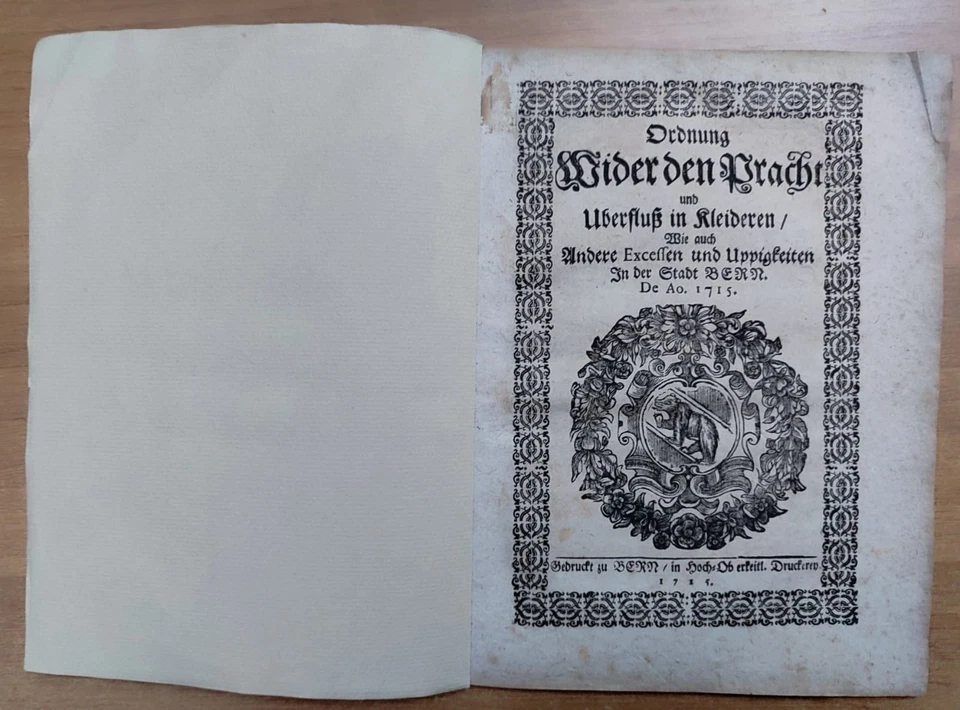 Ordnung Wider Pracht Und Uberfluß in Kleideren In der Statt BERN 1715. SVIZZERA - Immagine 2 di 4