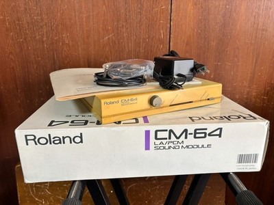 Roland CM-64 LA/PCM Soundmodul mit Box CM-32L CM-32P
