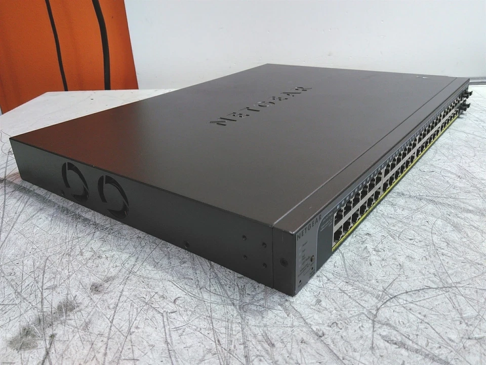 NetGear ProSafe GS752TP 48-Port Gigabit Smart Switch PoE+ w/4x SFP ports - Image 4 of 4