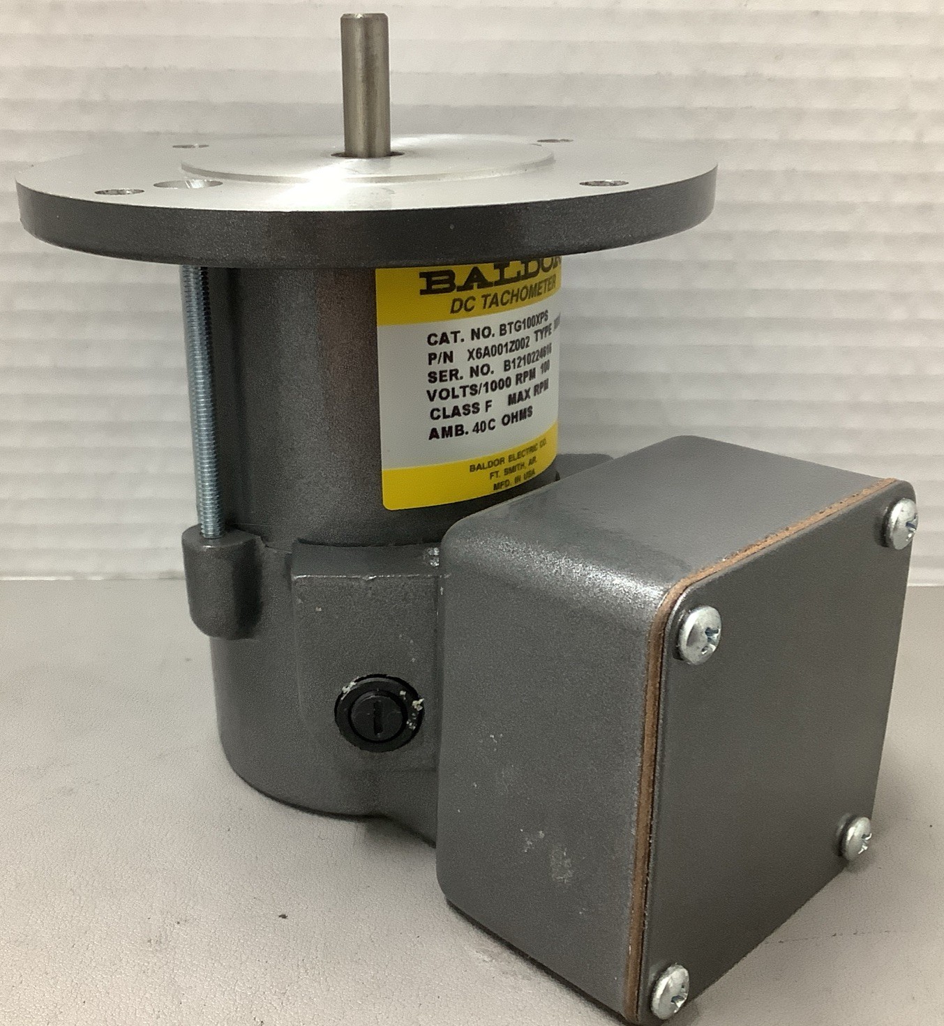 Baldor Type X610P DC Tachometer Generator BTG100XPS X6A001Z002(r28)