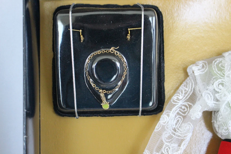 Vestido de té Titanic Chartreuse Franklin conjunto rosa menta 16" conjunto muñeca conjunto con certificado de autenticidad Foto 3 de 4