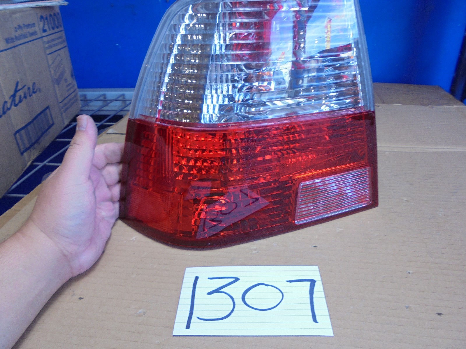 99 00 01 02 03 Jetta Sedan DRIVER Side tail light Used rear Lamp #1307
