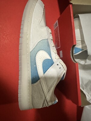 NIKE Dunks 