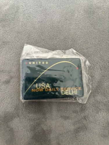 Vintage United Airlines Misc Pins Lot Of 11 &One Luggage Tag. ALL NEW IN PACKAGE - Bild 22 von 24
