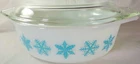 Vintage Pyrex 043 1 1/2 Qt Casserole Dish Turquoise Snowflake Lid