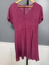 GAP Floral Mini Dress Size 12 Pink V-Neck Short Sleeve Fit & Flare Rayon