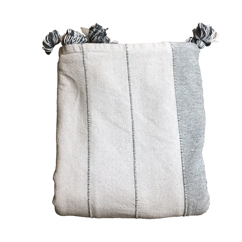 Занавеска Anthropologie одна панель светло-голубые кисточки скрытые вкладки 50 x 96 дюймов - Изображение 2 из 4