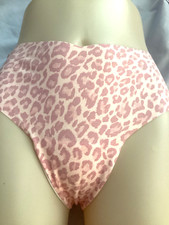 Victoria s Secret Seamless Pink Leopard Print Thong Panty Size XL GH472