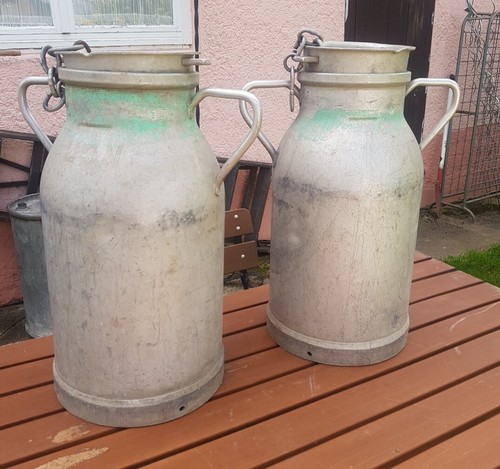 Große Vintage Milchkanne Aluminium